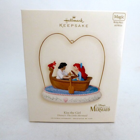NEW 2007 HALLMARK DISNEY LITTLE MERMAID KISS THE GIRL MAGIC CHRISTMAS ORNAMENT - Picture 4 of 8
